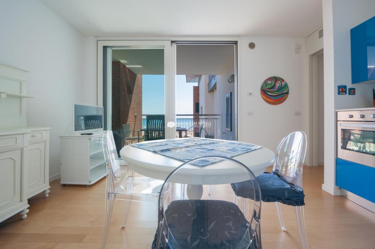Residence Frontemar Immobiliare Pacella Lido di Jesolo Exterior foto