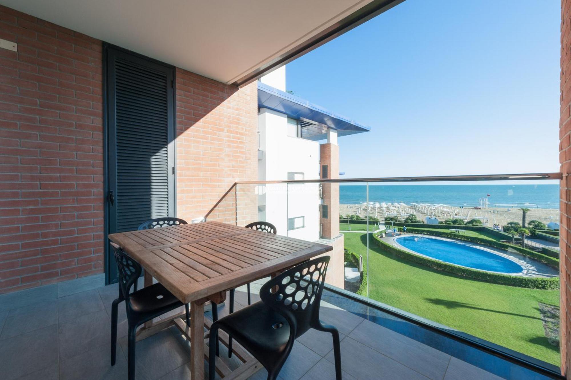 Residence Frontemar Immobiliare Pacella Lido di Jesolo Exterior foto